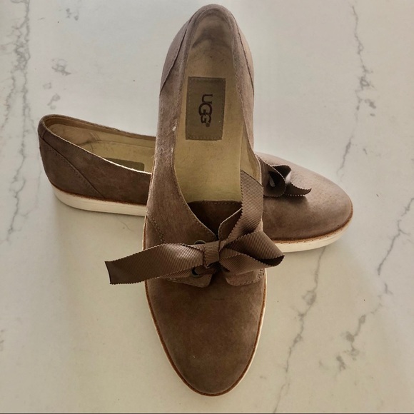 UGG Shoes - UGG Beige Sneakers